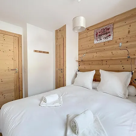 Ambre Blanche A106 - - Centre Village Apartment *